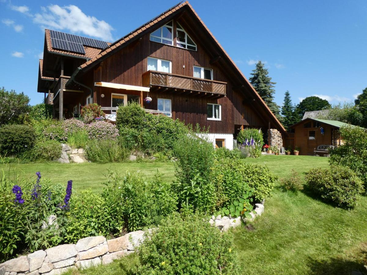 Ferienwohnung Mattenweg 1A Hinterzarten Luaran gambar